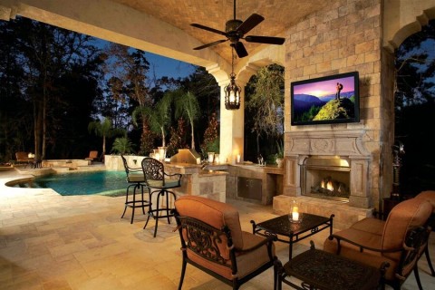 are-you-looking-to-upgrade-your-outdoor-audio-system_4e562cada9942d56f53f0f6dff647fbe